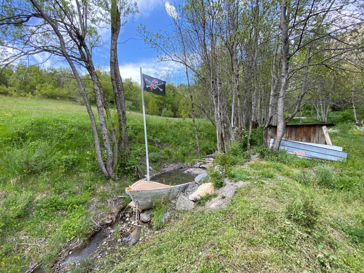 L Alpin Bel Appartement Avec Terrasse Dans Vieille Ferme De Montagne Renovee Les Orres Zewnętrze zdjęcie